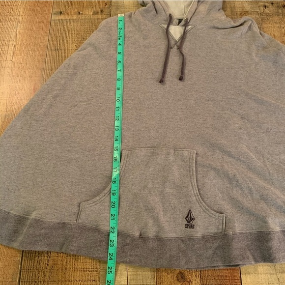 Volcom womens vintage Y2K hooded poncho shaggy hoodie in gray -OS - Picture 7 of 8